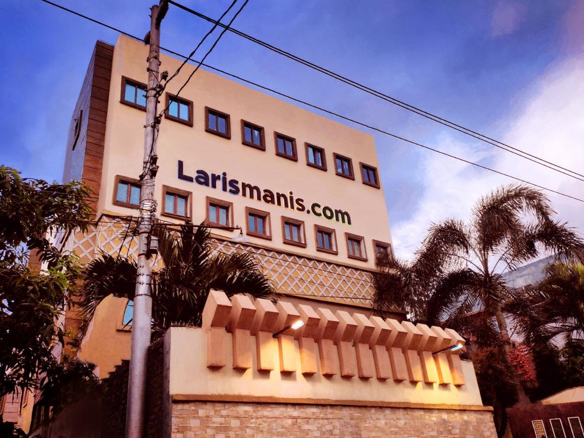 Hotel Syariah Larismanis Semarang Extérieur photo