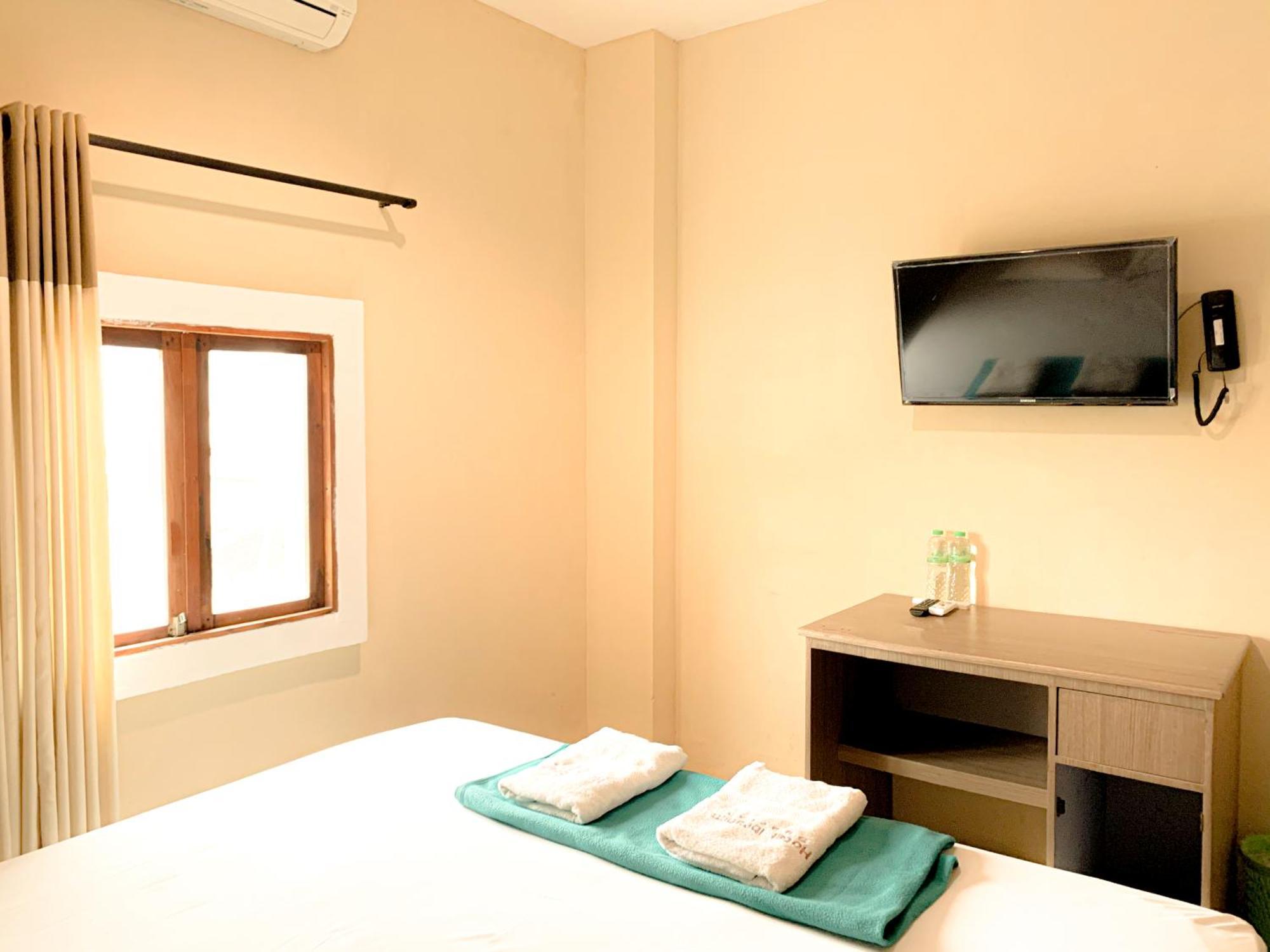 Hotel Syariah Larismanis Semarang Extérieur photo