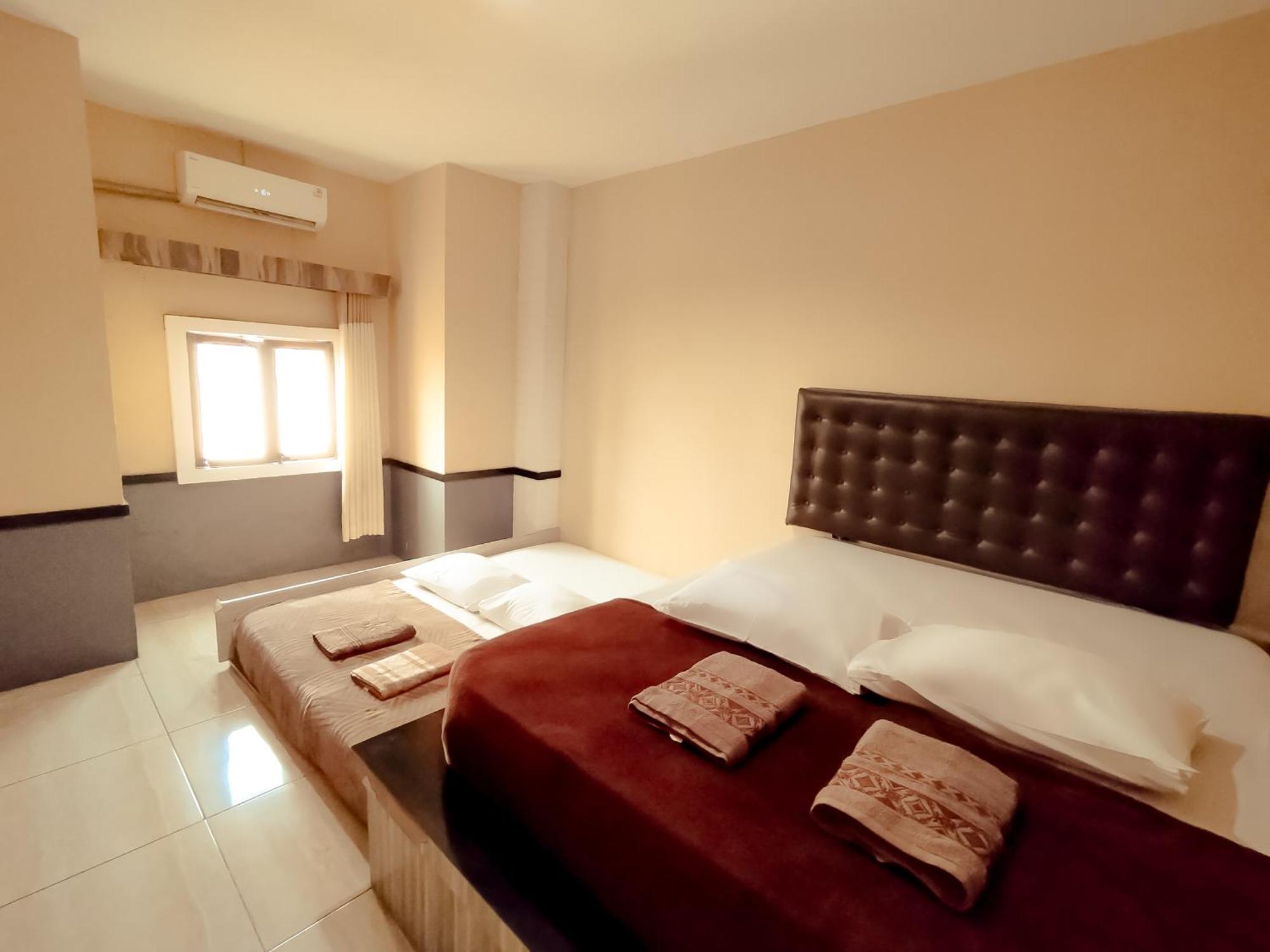 Hotel Syariah Larismanis Semarang Extérieur photo