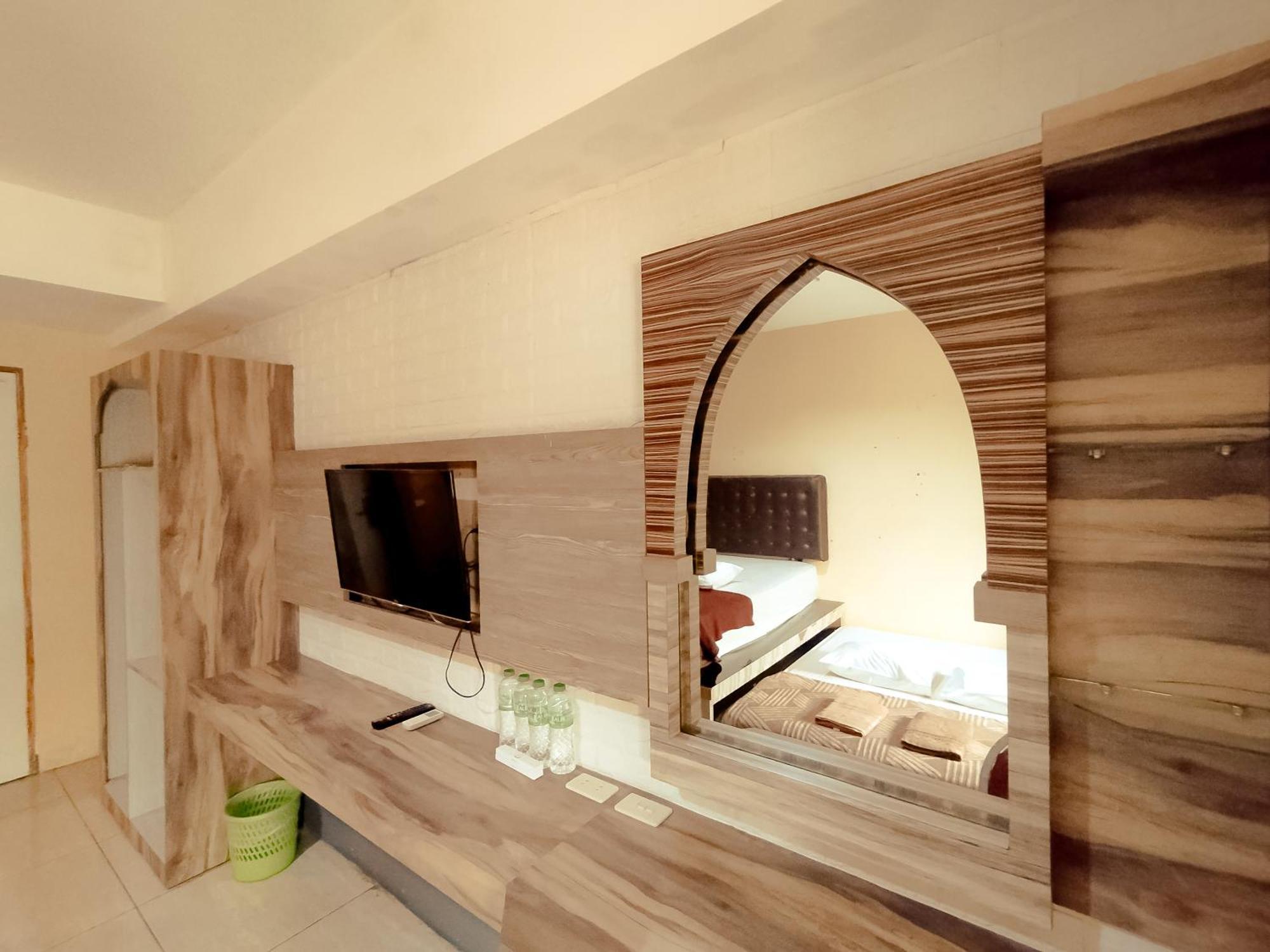 Hotel Syariah Larismanis Semarang Extérieur photo